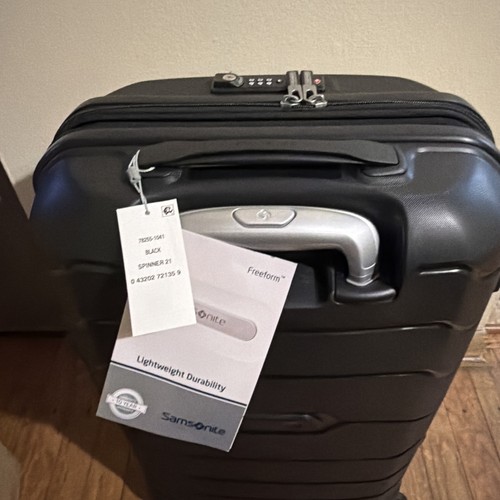 Samsonite freeform x - 20.5",